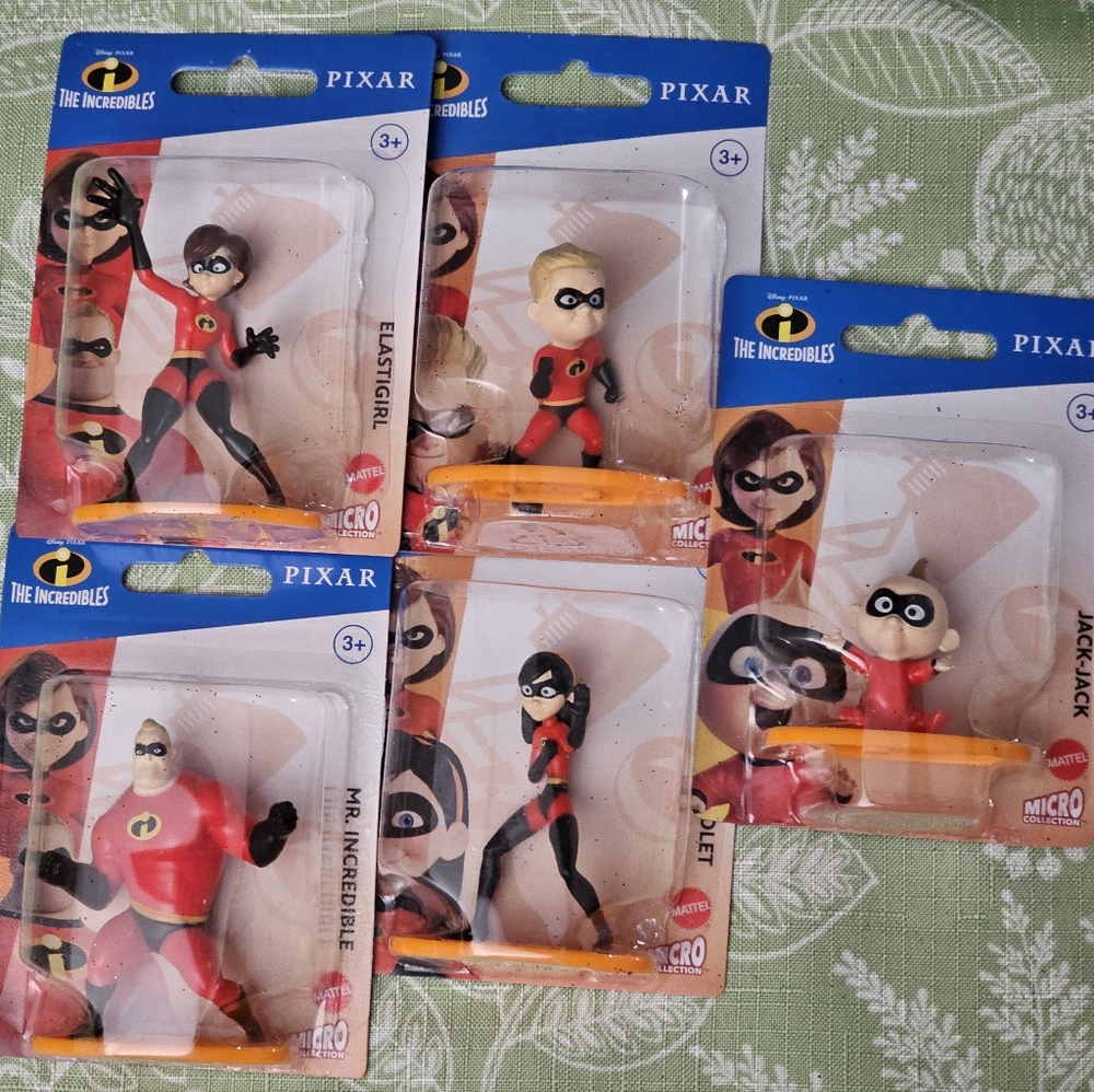 The Incredibles lot of 5